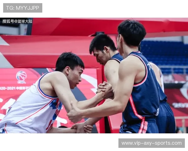 南京同曦勇战广东宏远迎来关键对决双方全力以赴争夺季后赛名额