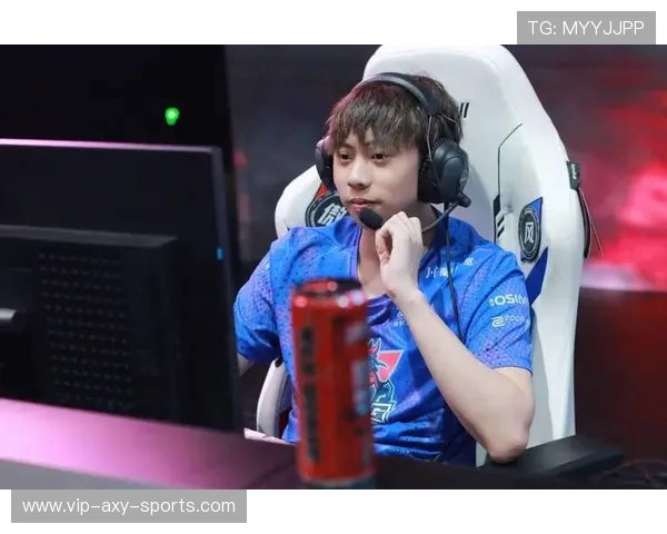 《解析Bin上单的英雄选择与赛场表现全面分析》